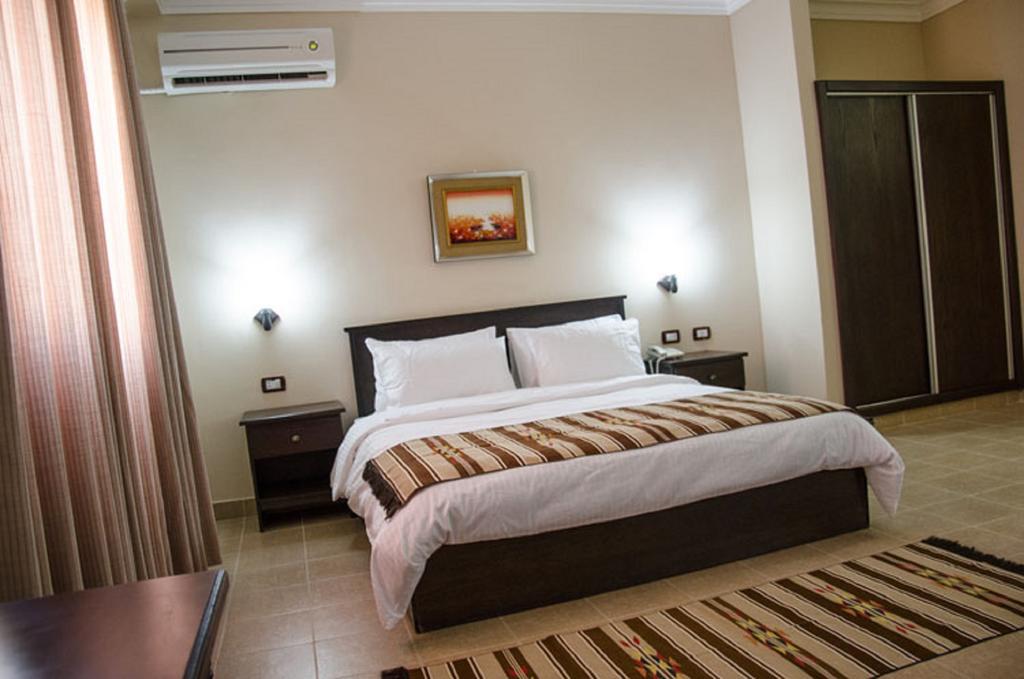 Delilah Hotel Мадаба Экстерьер фото