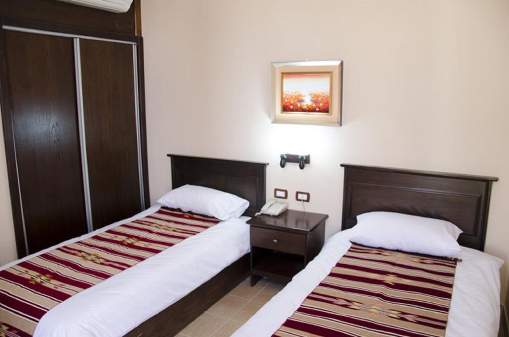 Delilah Hotel Мадаба Номер фото