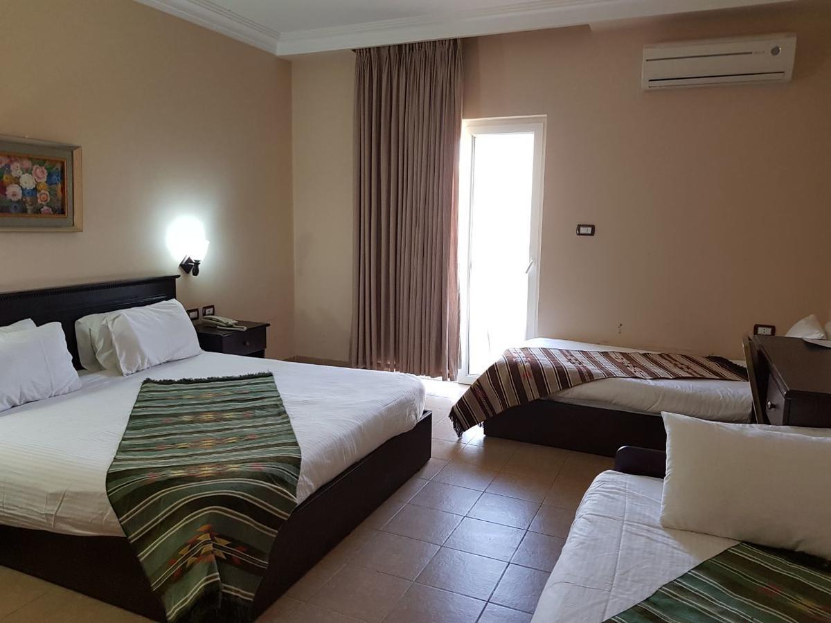Delilah Hotel Мадаба Экстерьер фото