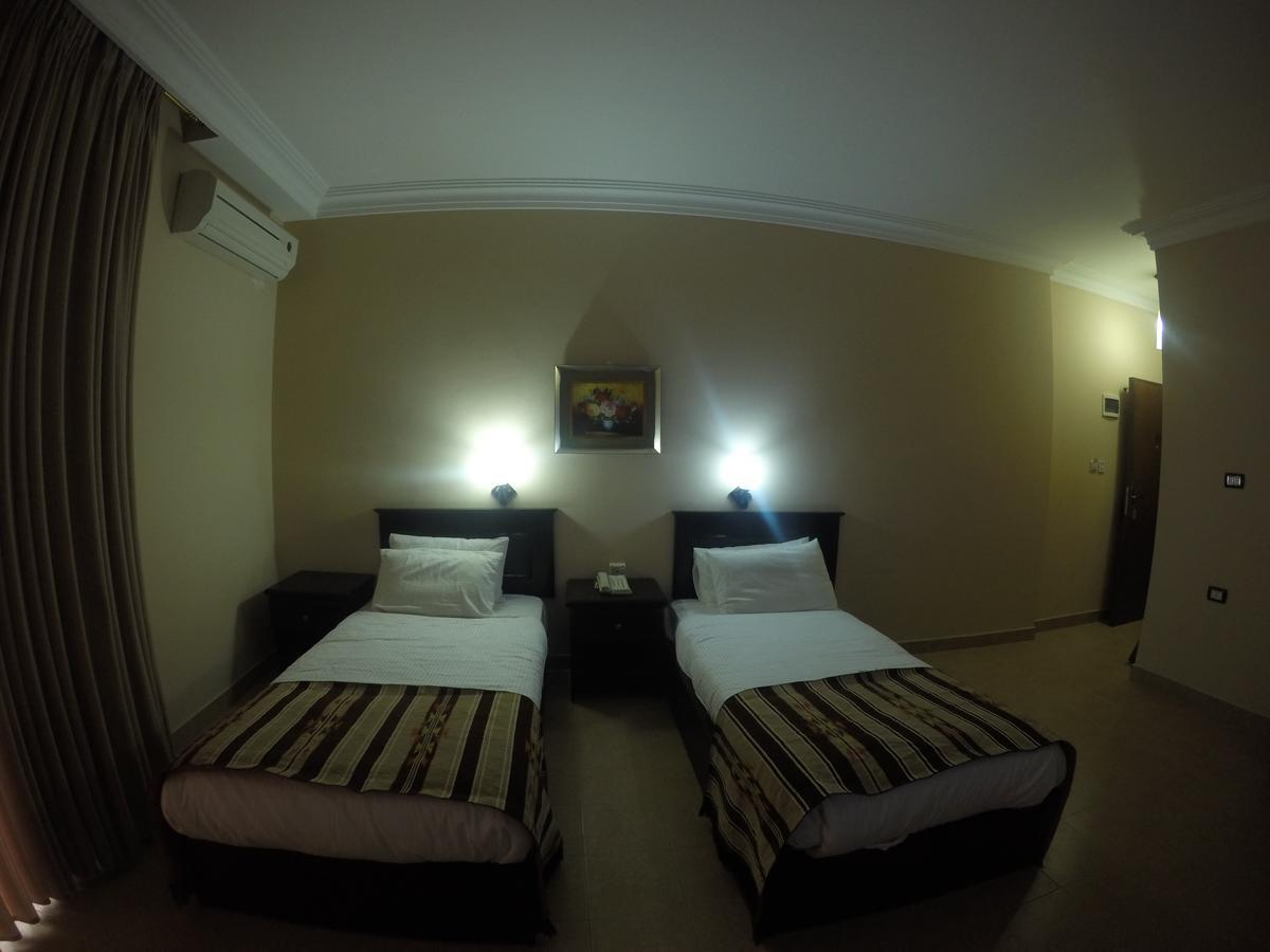 Delilah Hotel Мадаба Экстерьер фото