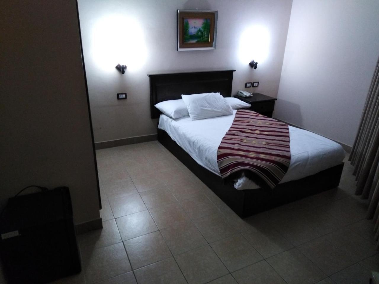 Delilah Hotel Мадаба Экстерьер фото